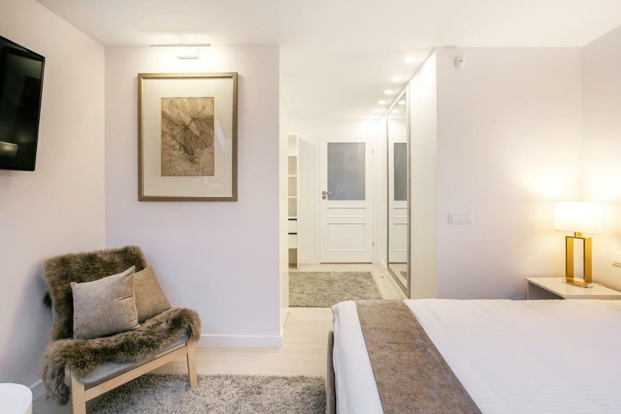 Luxury For Everyone - Hills Park Lux Apartments 3 VNO Exterior foto