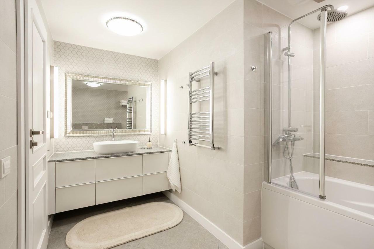 Luxury For Everyone - Hills Park Lux Apartments 3 VNO Exterior foto